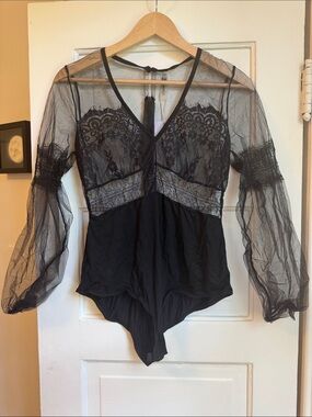 Cupshe Sheer Lace V-Neck Black Bodysuit Top
